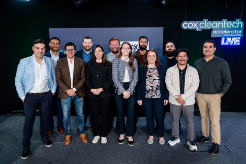 a group of founders. Front row, from left: Cam Raufi, Oscar Hoyos, Miriam Roure, Caroline Comeau, Erika Boeing, Elton Padua and Ramtin Motahar. Back row, from left: Santiago Rios, Patrick Phelps, Micah Ulrich, Gulzeb Muhammadazi and Jahn Khan.